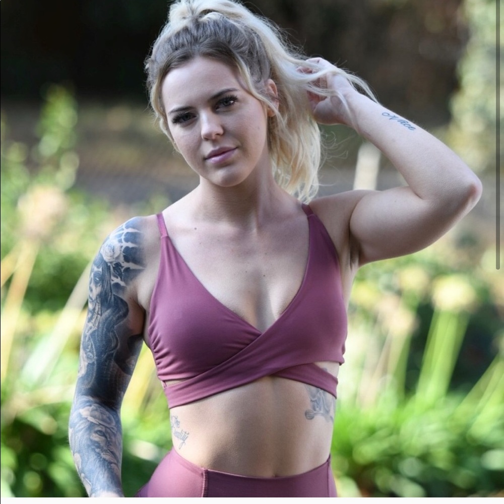 til you collapse siren sports bra